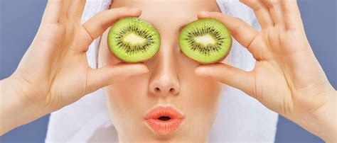 4 Benefits of Kiwi for Skin Care