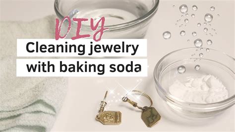 How to clean jewelry with baking soda - YouTube