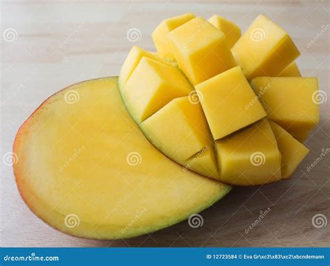 Sliced Mango stock photo. Image of studio, close, plate - 12723584