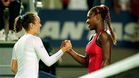 Martina Hingis vs Serena Williams 2001 Australian Open QF Highlights - YouTube