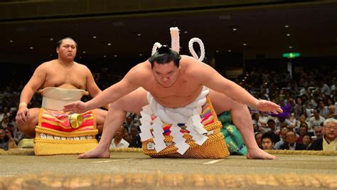 See the Ancient Art of Sumo at the Grand Tournament : Luxurylaunches