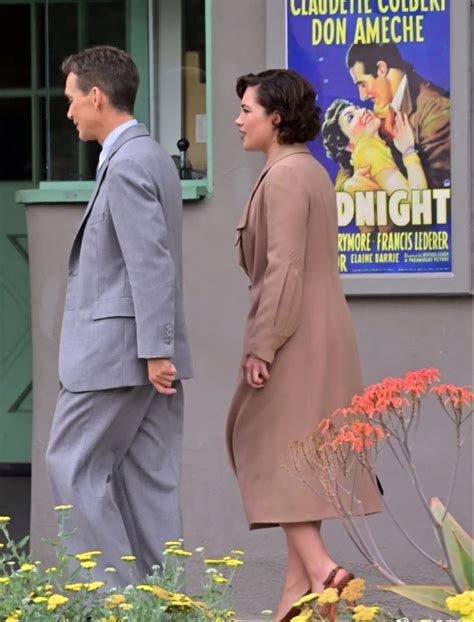 florence pugh and cillian murphy on the set of 'oppenheimer in 2022 ...