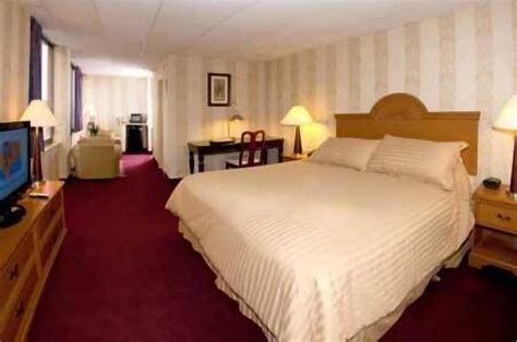 Amsterdam Hotel Stamford, Connecticut, US - Reservations.com