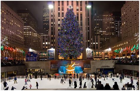 World Visits: Christmas Times Square In New York City