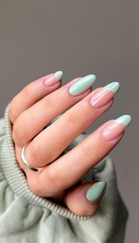 35 Almond Nails For A Cute Spring Update : Mint Pastel Nails