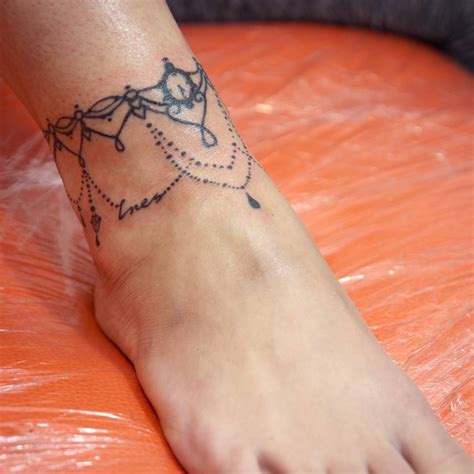 Dotted Ankle Bracelet Tattoo | Tattoo | Tattoo bracelet, Charm bracelet tattoo, Ankle tattoo