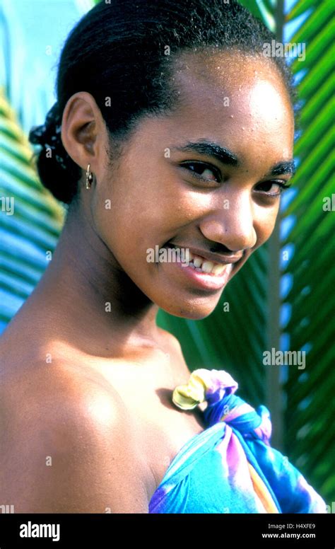 fijian girl in suva fiji Stock Photo - Alamy