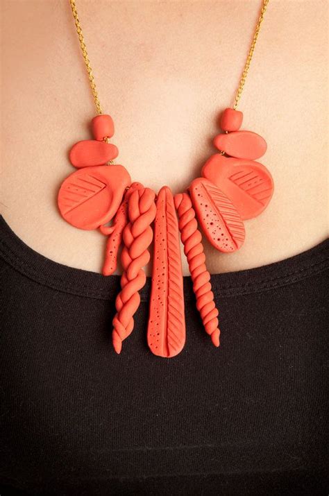 . Coral Fashion, Look Fashion, Navajo Jewelry, Tribal Jewelry, Fifty Shades, Shades Of Red, Clay ...