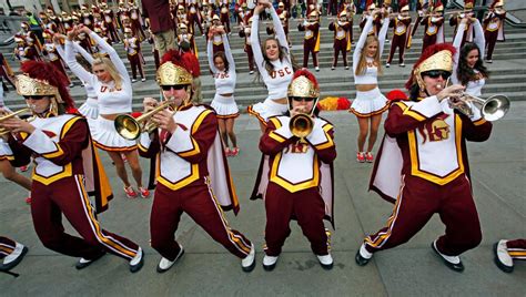 WATCH: The Best College Marching Bands | Usc trojans football, Usc ...