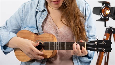 How to Play the Bb chord on your Ukulele - Uke Like The Pros Blog