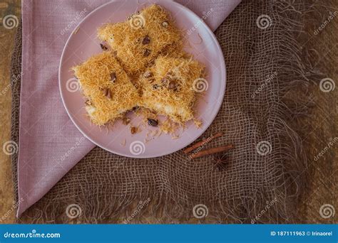 Turkish Dessert Muhallebi Kadaif Stock Image - Image of delight, kataif: 187111963