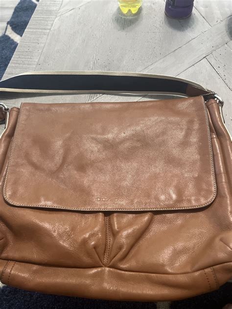 COACH HERITAGE BROWN LEATHER MESSENGER BAG - Gem