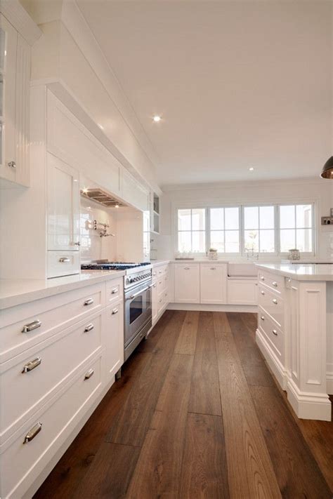 White Kitchen Flooring Ideas Uk - Herringbone Hallway | monamartih.github.io