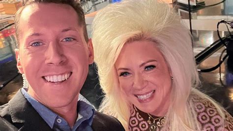 Long Island Medium critics claim Theresa Caputo's hair looks 'insane ...