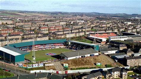 Dundee and Dundee United came close to merger - Roger Mitchell - Eurosport