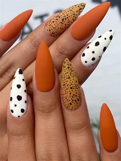 30 Stunning Burnt Orange Nails For A Gorgeous Season