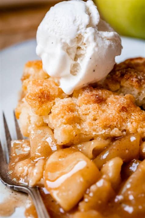 Easy Apple Cobbler Recipe - The Food Charlatan