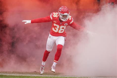 Kansas City Chiefs on the verge of trading L'Jarius Sneed to AFC contender