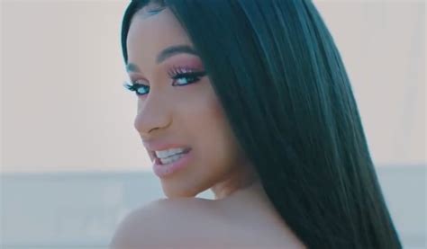 Reactions to Cardi B's "Money" Music Video | POPSUGAR Entertainment