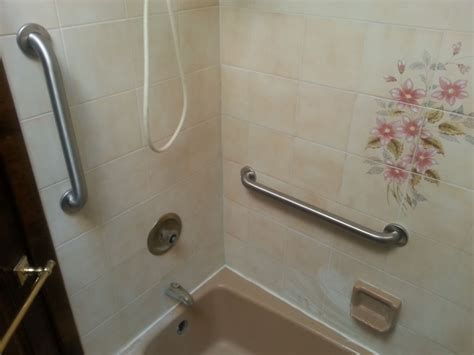 Shower Grab Bar Placement: All You Need To Know - Shower Ideas