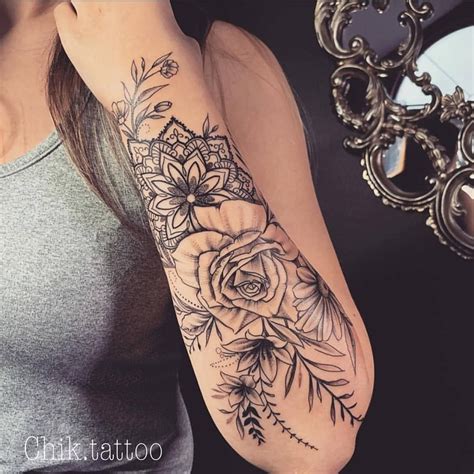 L’image peut contenir : une ou plusieurs personnes | Tattoos, Sleeve ...