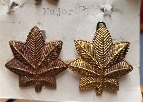 WWII Military Pins | Collectors Weekly