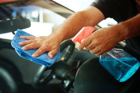 How To Clean Your Dodge’s Windshield | Greenway Dodge