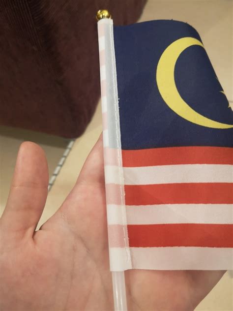 9 piece Jalur Gemilang Bendera Malaysia, Furniture & Home Living, Bedding & Towels on Carousell