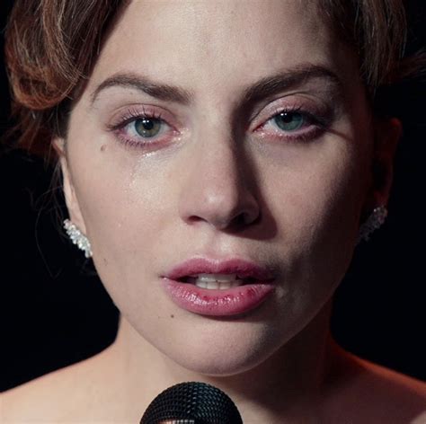 Lady Gaga's Most Iconic Beauty Moments In A Star Is Born - Grazia