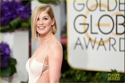 Gone Girl's Rosamund Pike Is Glowing at Golden Globes 2015!: Photo ...