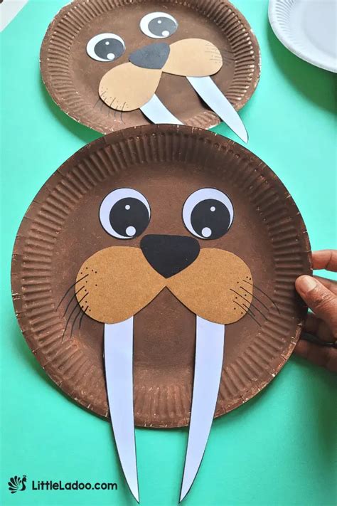 Paper Plate Walrus Craft {Free Template}