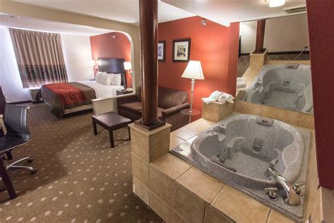 33 BEST Pittsburgh Hotels with Jacuzzi in Room ️ 2025