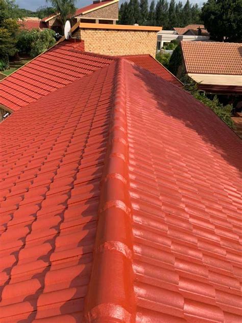 Roof paint? We only use EDPM roof paint rubber. Discover why