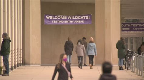 Northwestern University students move into dorms changed by COVID-19 - ABC7 Chicago