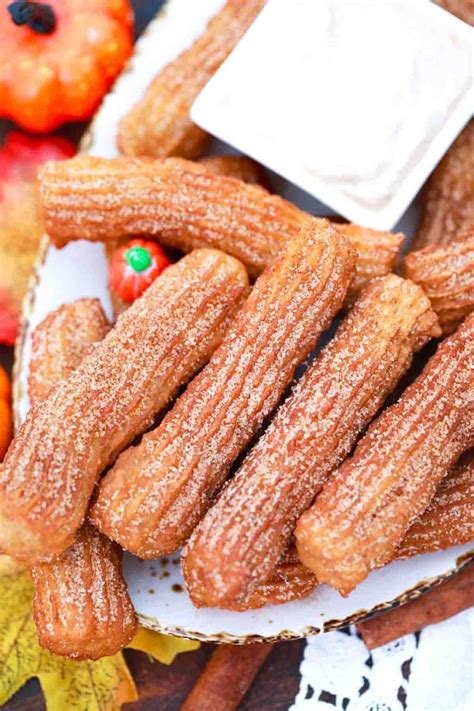 Pumpkin Churros with Maple Cream Cheese Sauce [Video] - Sweet and ...