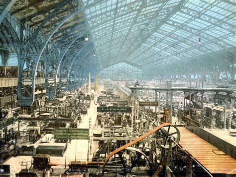 Fichier:Interior of exhibition building, Exposition Universal, Paris, France.jpg — Wikipédia