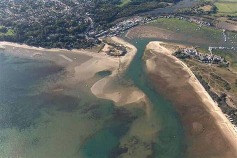 Bembridge Harbour Beach - isleofwight.com