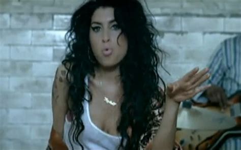 Inarguable Pop Classics #15: Amy Winehouse - Rehab | God Is In The TV