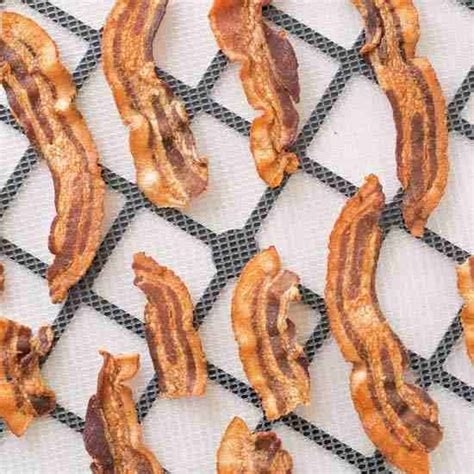 Spicy Coffee-Maple Bacon Jerky Recipe – Mother Earth News | Bacon jerky ...