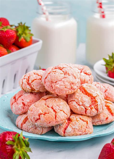 Strawberry Cake Mix Cookie {Easy + Delicious!} | Lil' Luna