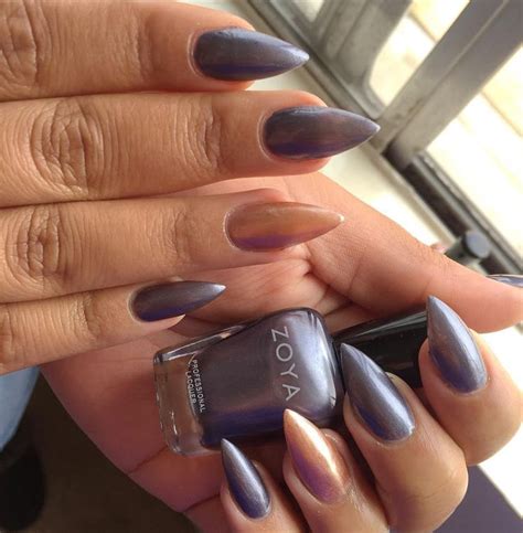 highonlaxquer: Pewter grey 👀👀💅🏼