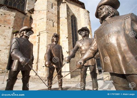 D`Artagnan The Captain Proud Monument Installed In Dutch Maastricht Editorial Image ...