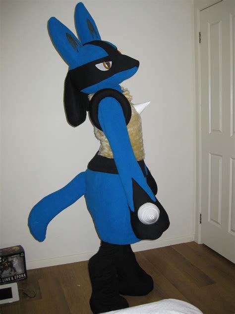 Lucario Lookin by scatnix on DeviantArt