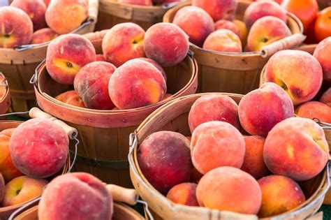 Premium Photo | Local produce at the summer farmers market in the city.