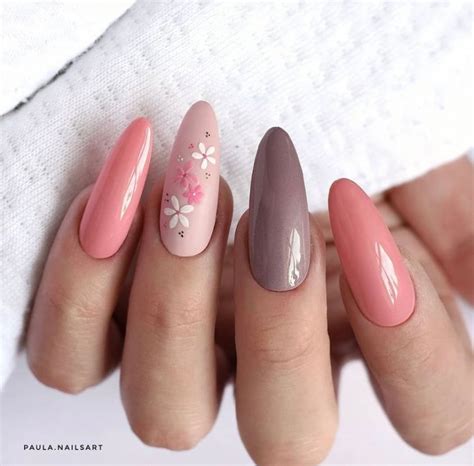 60+ Floral Nails To Try Out This Spring! - prettygirlythings.com