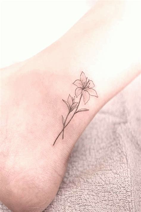 117 Of The Very Best Flower Tattoosflower | Lillies tattoo, Lily flower tattoos, Tiger lily tattoos