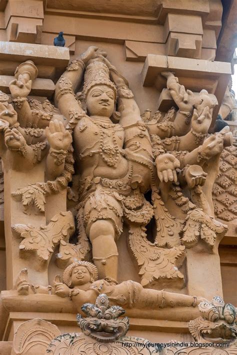 Thanjavur Brihadeeswarar Temple Tower sculptures | Ancient indian architecture, Indian sculpture ...