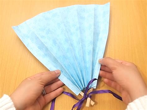 How to Make a Chinese Fan | Chinese fans, Fan, Paper fans