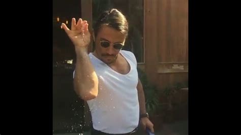 Guy Sprinkling Salt Bae Meme Original | Salt bae meme