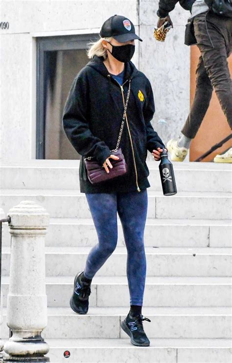 Pom Klementieff in a Black Cap Was Spotted Sightseeing Around Venice 10/21/2020 – celebsla.com